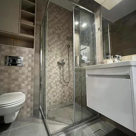 Globus 2 Apartment *